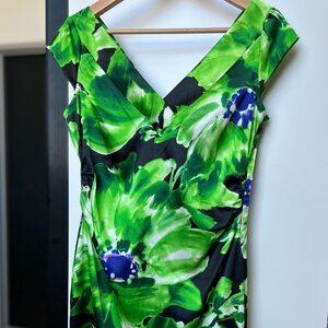 "Maggy London" satin stretch dress / Size 10
